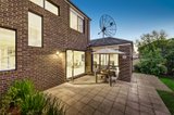 https://images.listonce.com.au/custom/160x/listings/23-cookson-way-burwood-vic-3125/068/00245068_img_09.jpg?CbKZlYcsWCA