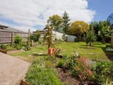 https://images.listonce.com.au/custom/160x/listings/23-dagonet-street-strathmore-vic-3041/434/00847434_img_13.jpg?ZMHJwHGzWfg