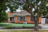 https://images.listonce.com.au/custom/160x/listings/23-everglade-avenue-forest-hill-vic-3131/033/01340033_img_01.jpg?o-EaXeTBUf0