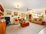 https://images.listonce.com.au/custom/160x/listings/23-frances-avenue-yarra-glen-vic-3775/238/01525238_img_11.jpg?3KUN0HRpIcc