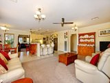 https://images.listonce.com.au/custom/160x/listings/23-frances-avenue-yarra-glen-vic-3775/238/01525238_img_12.jpg?NQ1euT4ycSE