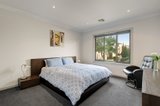 https://images.listonce.com.au/custom/160x/listings/23-glenview-road-doncaster-east-vic-3109/995/00111995_img_07.jpg?w5GO__UqWUA