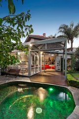 https://images.listonce.com.au/custom/160x/listings/23-gordon-street-toorak-vic-3142/625/00134625_img_11.jpg?0YlmBBeuHqM