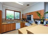 https://images.listonce.com.au/custom/160x/listings/23-grammar-street-strathmore-vic-3041/411/00847411_img_03.jpg?Vk8YPHZBcuc