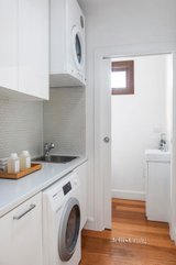 https://images.listonce.com.au/custom/160x/listings/23-green-street-northcote-vic-3070/247/01019247_img_15.jpg?XVD7dCEoPeY