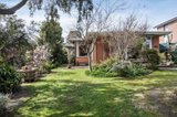 https://images.listonce.com.au/custom/160x/listings/23-hawtin-street-templestowe-vic-3106/454/01426454_img_08.jpg?PKFo3YUPuAE