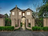 https://images.listonce.com.au/custom/160x/listings/23-hillview-road-balwyn-north-vic-3104/603/01309603_img_02.jpg?Ja6Sqez43tQ