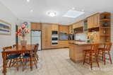 https://images.listonce.com.au/custom/160x/listings/23-jacqueline-road-mount-waverley-vic-3149/748/01779748_img_04.jpg?uTlH89TUH20