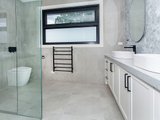 https://images.listonce.com.au/custom/160x/listings/23-kneale-drive-box-hill-north-vic-3129/539/01735539_img_13.jpg?6urofYmOQdY