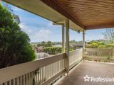 https://images.listonce.com.au/custom/160x/listings/23-lancaster-place-chirnside-park-vic-3116/374/01526374_img_02.jpg?9rphQ64qQIM