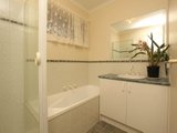 https://images.listonce.com.au/custom/160x/listings/23-lena-grove-ringwood-vic-3134/411/00620411_img_06.jpg?cn28_SguGBo