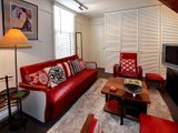 https://images.listonce.com.au/custom/160x/listings/23-leslie-street-st-kilda-east-vic-3183/962/01793962_img_04.jpg?pf46whILPN4