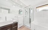 https://images.listonce.com.au/custom/160x/listings/23-lomond-drive-glen-waverley-vic-3150/524/01976524_img_09.jpg?BIu0cADfppY
