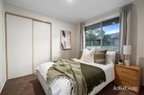 https://images.listonce.com.au/custom/160x/listings/23-marong-terrace-forest-hill-vic-3131/276/01828276_img_10.jpg?X_JsWA22Tbc