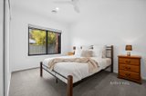 https://images.listonce.com.au/custom/160x/listings/23-mckenzie-way-mckenzie-hill-vic-3451/856/01573856_img_09.jpg?BtM59XIklAI