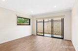 https://images.listonce.com.au/custom/160x/listings/23-midnight-circuit-south-morang-vic-3752/822/01577822_img_04.jpg?w59cpcP_Vng