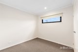 https://images.listonce.com.au/custom/160x/listings/23-midnight-circuit-south-morang-vic-3752/822/01577822_img_07.jpg?GSsu2ATButk