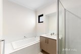 https://images.listonce.com.au/custom/160x/listings/23-midnight-circuit-south-morang-vic-3752/822/01577822_img_10.jpg?5WTncj1uiS4