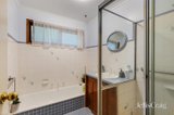 https://images.listonce.com.au/custom/160x/listings/23-mitchell-avenue-warrandyte-vic-3113/132/01949132_img_10.jpg?0698p8njKNU