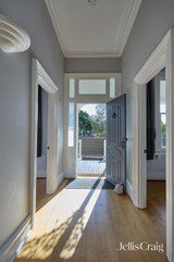 https://images.listonce.com.au/custom/160x/listings/23-mitchell-street-st-kilda-vic-3182/604/01809604_img_11.jpg?3BkiOOxocwg