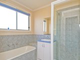 https://images.listonce.com.au/custom/160x/listings/23-moira-lane-grovedale-vic-3216/720/01699720_img_05.jpg?K8_K0XZZ55s