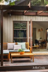 https://images.listonce.com.au/custom/160x/listings/23-moore-street-elwood-vic-3184/519/01899519_img_15.jpg?4OnlmDWN93s