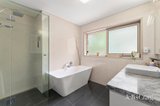 https://images.listonce.com.au/custom/160x/listings/23-murndal-drive-donvale-vic-3111/563/01983563_img_13.jpg?LCmUpOo5pxA