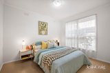 https://images.listonce.com.au/custom/160x/listings/23-neville-street-mooroolbark-vic-3138/633/01975633_img_08.jpg?0Vlaj9RMUVw