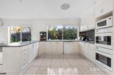 https://images.listonce.com.au/custom/160x/listings/23-nicole-crescent-diamond-creek-vic-3089/475/01740475_img_05.jpg?jH-yBdXwaX0