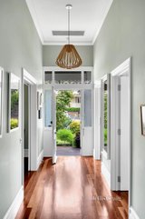 https://images.listonce.com.au/custom/160x/listings/23-normanby-avenue-thornbury-vic-3071/899/01288899_img_03.jpg?fK-jLDAV7X4