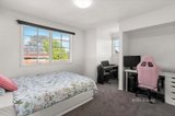 https://images.listonce.com.au/custom/160x/listings/23-oakpark-drive-chadstone-vic-3148/598/01551598_img_07.jpg?wPJYUypu7oY