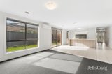 https://images.listonce.com.au/custom/160x/listings/23-ocallaghan-parade-lucas-vic-3350/886/01907886_img_02.jpg?wn5wJ5SCWYk