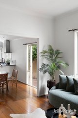 https://images.listonce.com.au/custom/160x/listings/23-park-street-northcote-vic-3070/946/01938946_img_08.jpg?N7SGgxO_vY0