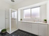 https://images.listonce.com.au/custom/160x/listings/23-parkview-terrace-chirnside-park-vic-3116/438/00985438_img_08.jpg?Y8NYLaHtLRA