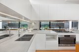 https://images.listonce.com.au/custom/160x/listings/23-parkville-street-richmond-vic-3121/595/01732595_img_05.jpg?D2Bb0tmhY2I