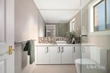 https://images.listonce.com.au/custom/160x/listings/23-queen-street-essendon-vic-3040/198/01766198_img_06.jpg?WU2g_8GHRs0