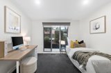 https://images.listonce.com.au/custom/160x/listings/23-rosemary-avenue-croydon-hills-vic-3136/293/01583293_img_09.jpg?xSKUywctZ2E