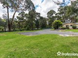 https://images.listonce.com.au/custom/160x/listings/23-ruby-road-montrose-vic-3765/342/01526342_img_06.jpg?CaprFL7QHx8