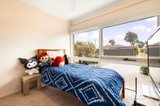 https://images.listonce.com.au/custom/160x/listings/23-ruffy-drive-cranbourne-vic-3977/499/01990499_img_07.jpg?VmL3aTWKl1A