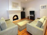 https://images.listonce.com.au/custom/160x/listings/23-ruskin-street-elwood-vic-3184/870/01793870_img_02.jpg?HHabVRkq1JM