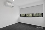 https://images.listonce.com.au/custom/160x/listings/23-shirley-street-mooroolbark-vic-3138/955/01939955_img_14.jpg?af-3wOIdoZk