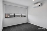https://images.listonce.com.au/custom/160x/listings/23-shirley-street-mooroolbark-vic-3138/955/01939955_img_15.jpg?zJ8wSEnhsrc