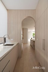 https://images.listonce.com.au/custom/160x/listings/23-simpson-street-northcote-vic-3070/241/01986241_img_06.jpg?4-SRGSI_9Zs