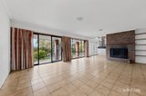 https://images.listonce.com.au/custom/160x/listings/23-streldon-avenue-strathmore-vic-3041/090/01902090_img_12.jpg?pdBuTEmUnzw