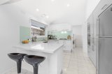 https://images.listonce.com.au/custom/160x/listings/23-timbertop-drive-vermont-vic-3133/218/01747218_img_03.jpg?dhBg7SZAc0c