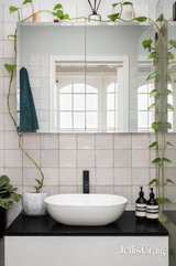 https://images.listonce.com.au/custom/160x/listings/23-victoria-parade-collingwood-vic-3066/186/01782186_img_12.jpg?4GXtlsHuF1o