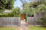 https://images.listonce.com.au/custom/160x/listings/23-von-nida-avenue-barwon-heads-vic-3227/391/01468391_img_02.jpg?TmCnTVE81Wk