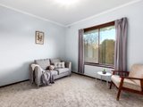 https://images.listonce.com.au/custom/160x/listings/23-warriparri-crescent-greensborough-vic-3088/348/00699348_img_08.jpg?ImTTUk6DLhw