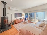 https://images.listonce.com.au/custom/160x/listings/23-wellington-street-geelong-west-vic-3218/573/01817573_img_06.jpg?1mfncFKsYs8