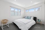 https://images.listonce.com.au/custom/160x/listings/23-yarra-street-williamstown-vic-3016/089/01200089_img_08.jpg?X1NdGjes3Ng